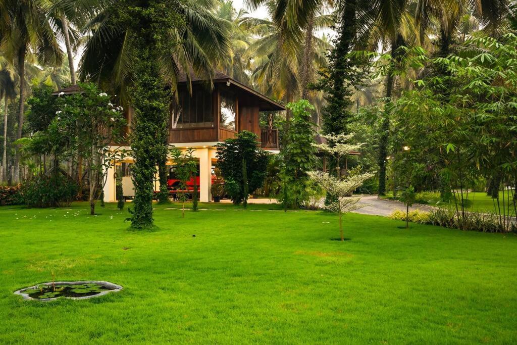 Pollāchi Villa Woods & Palms מראה חיצוני תמונה