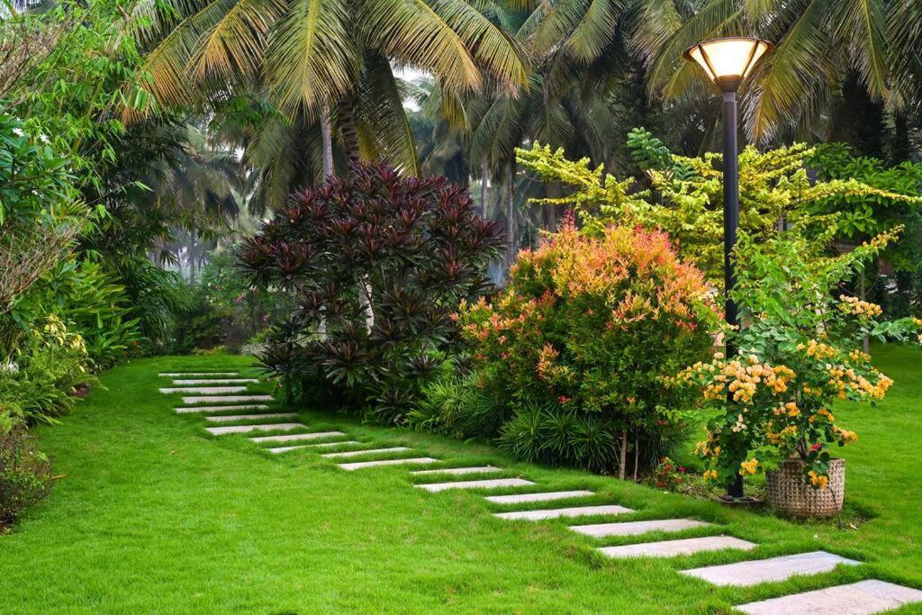 Pollāchi Villa Woods & Palms מראה חיצוני תמונה